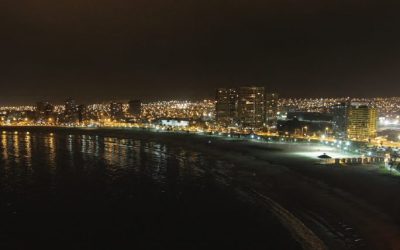 Imagen nocturna de Iquique, 2009.