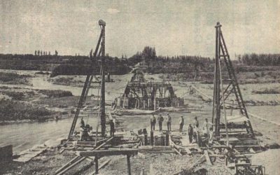 Construcción de un puente sobre el río Mapocho, noviembre 1927.